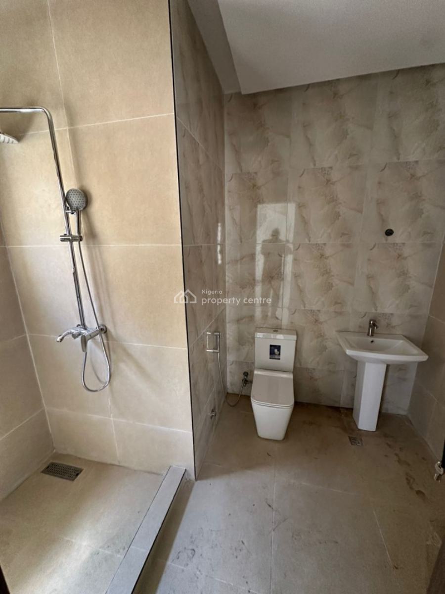 Well Built 3 Bedrooms Flat Apartment, Gilmore, Jahi, Abuja, Flat / Apartment for Sale