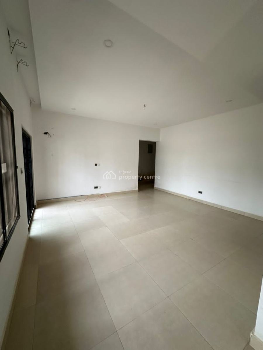 Well Built 3 Bedrooms Flat Apartment, Gilmore, Jahi, Abuja, Flat / Apartment for Sale