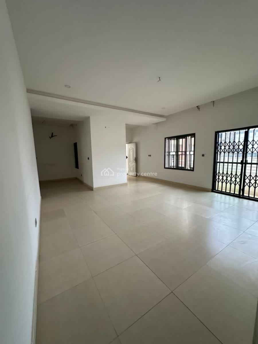 Well Built 3 Bedrooms Flat Apartment, Gilmore, Jahi, Abuja, Flat / Apartment for Sale