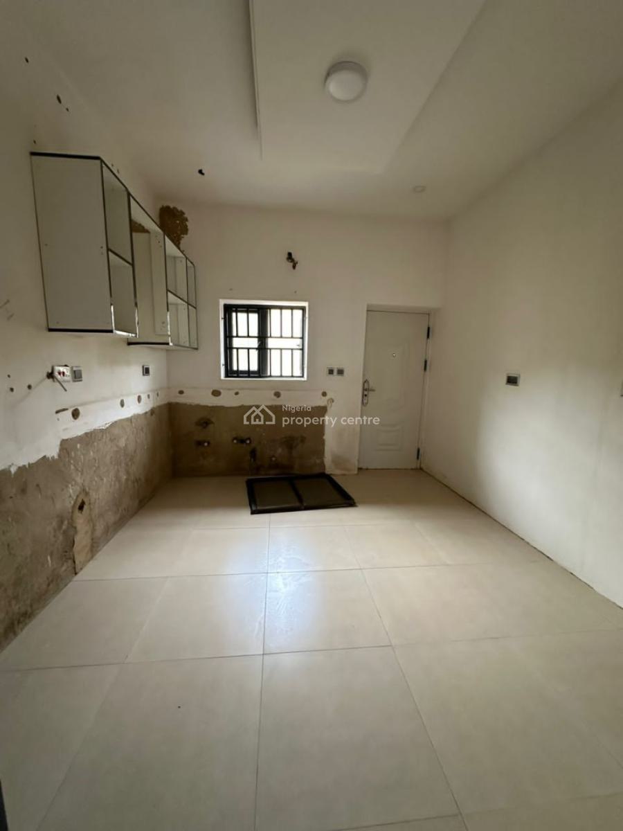 Well Built 3 Bedrooms Flat Apartment, Gilmore, Jahi, Abuja, Flat / Apartment for Sale