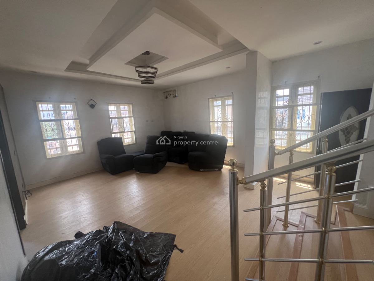 Self Compound 4 Bedroom Semi-detached Duplex with Bq, Chevron Drive, Lekki, Lagos, Semi-detached Duplex for Rent