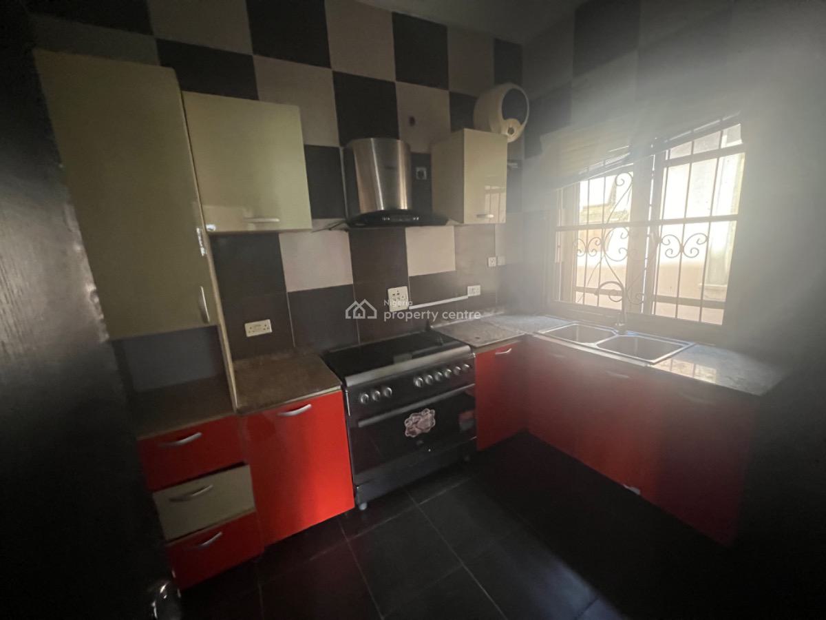 Self Compound 4 Bedroom Semi-detached Duplex with Bq, Chevron Drive, Lekki, Lagos, Semi-detached Duplex for Rent
