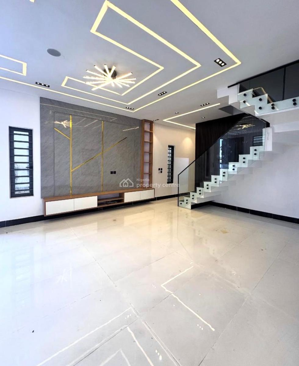 Lovely 5 Bedroom Home with Bq, Ologolo, Lekki, Lagos, Detached Duplex for Sale