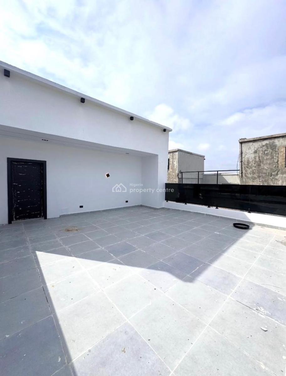 Lovely 5 Bedroom Home with Bq, Ologolo, Lekki, Lagos, Detached Duplex for Sale