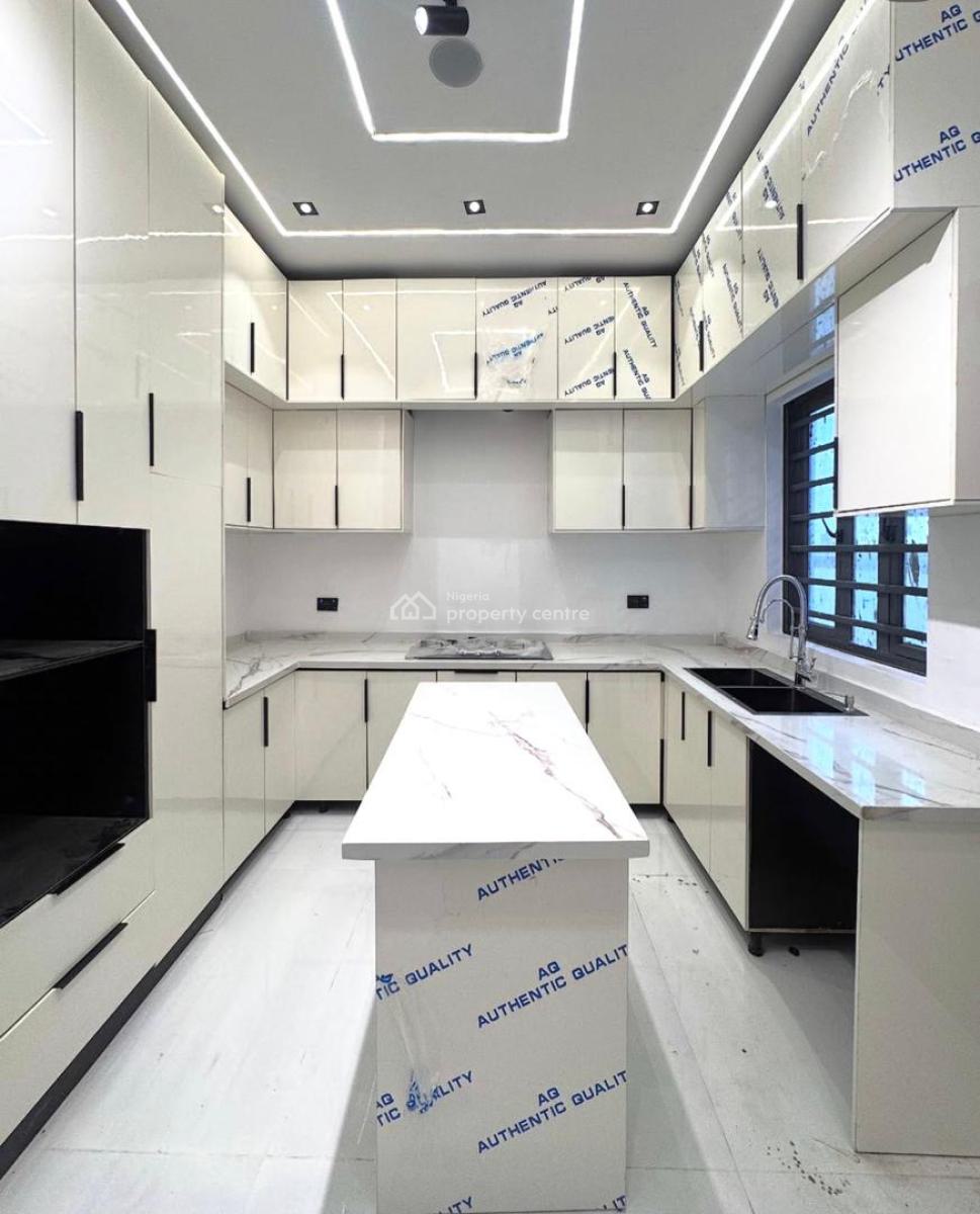 Lovely 5 Bedroom Home with Bq, Ologolo, Lekki, Lagos, Detached Duplex for Sale