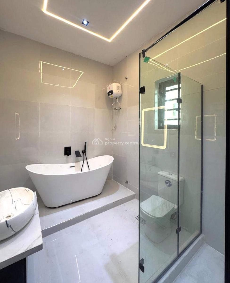 Lovely 5 Bedroom Home with Bq, Ologolo, Lekki, Lagos, Detached Duplex for Sale