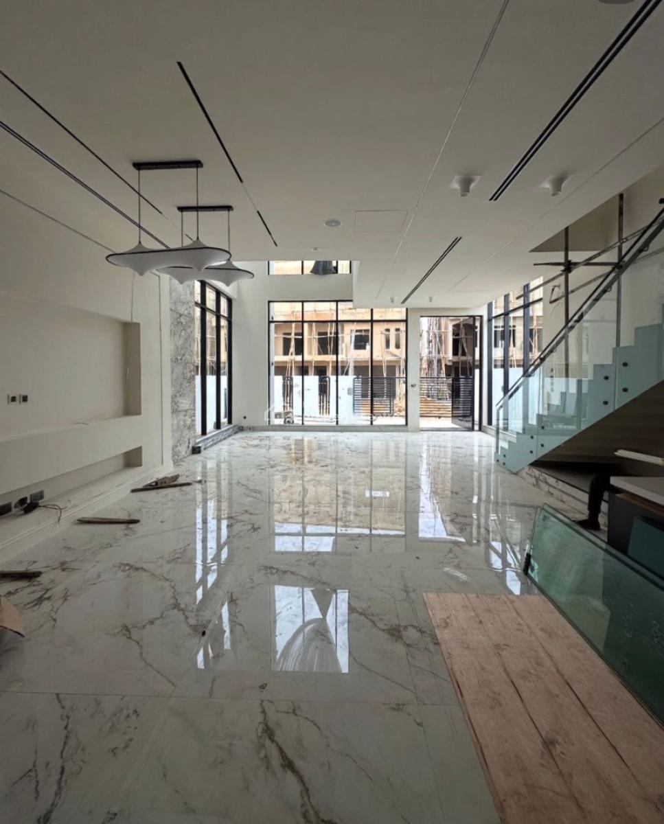 5 Bedroom House with Pool and Bq, Lekki Phase 1, Lekki, Lagos, Detached Duplex for Sale