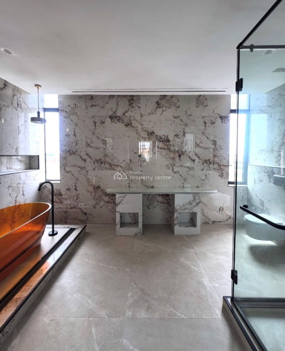 5 Bedroom House with Pool and Bq, Lekki Phase 1, Lekki, Lagos, Detached Duplex for Sale