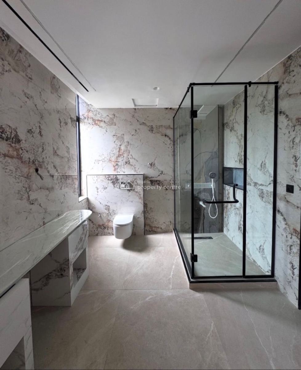 5 Bedroom House with Pool and Bq, Lekki Phase 1, Lekki, Lagos, Detached Duplex for Sale