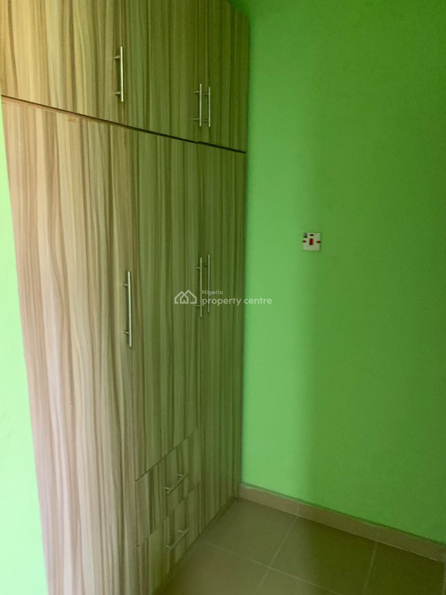 Brand New 4 Bedroom Upstairs, Ajah, Msin Abijo Gra, Ajah, Lagos, Flat / Apartment for Rent