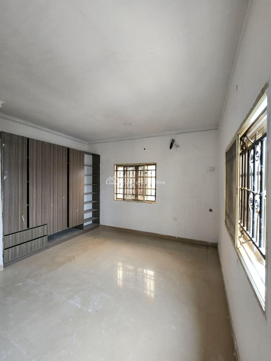 Tastefully Renovated Lovely Newly Renovated 3 Bedroom Flats, Off Falolu Street Surulere Lagos, Surulere, Lagos, Flat / Apartment for Rent