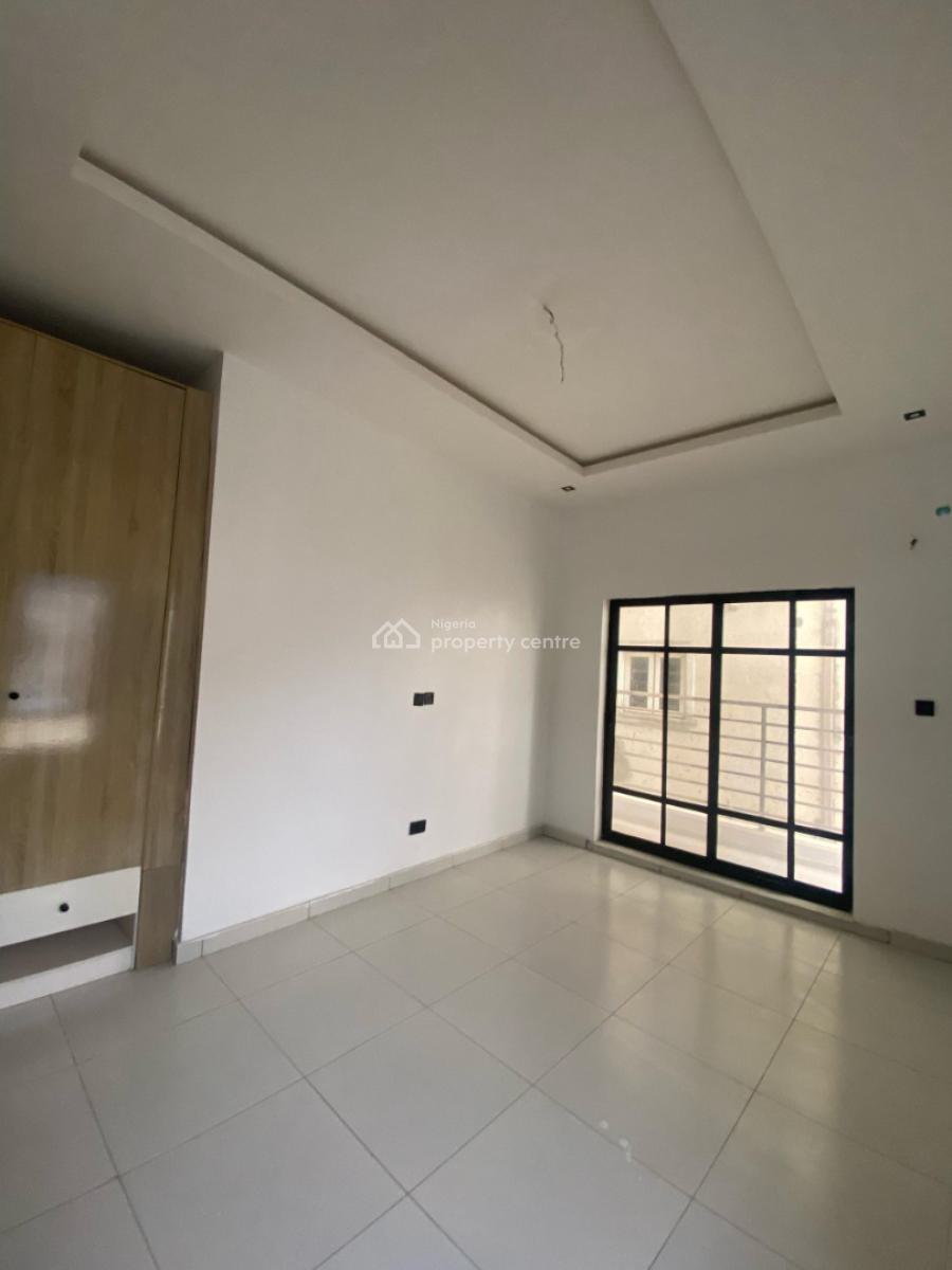 Elegant Living! 2-bedroom Apartment with Modern Amenities, Ologolo, Lekki, Lagos, Flat / Apartment for Sale