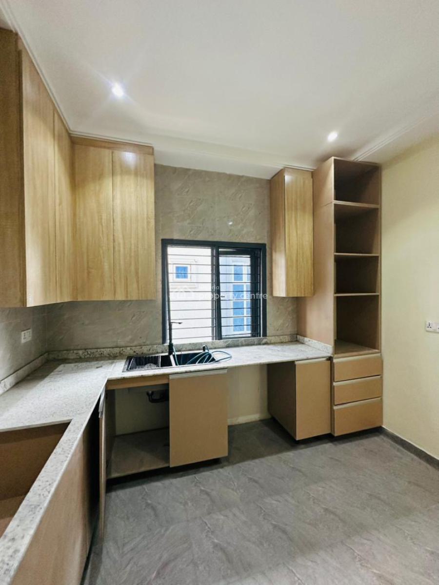 Exquisite 4 Bedroom Apartment + Study, Lekki Phase 1, Lekki Phase 1, Lekki, Lagos, Flat / Apartment for Rent