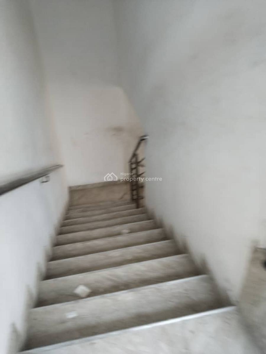4 Bedroom Terrace, New Road, Ilasan, Lekki, Lagos, House for Rent