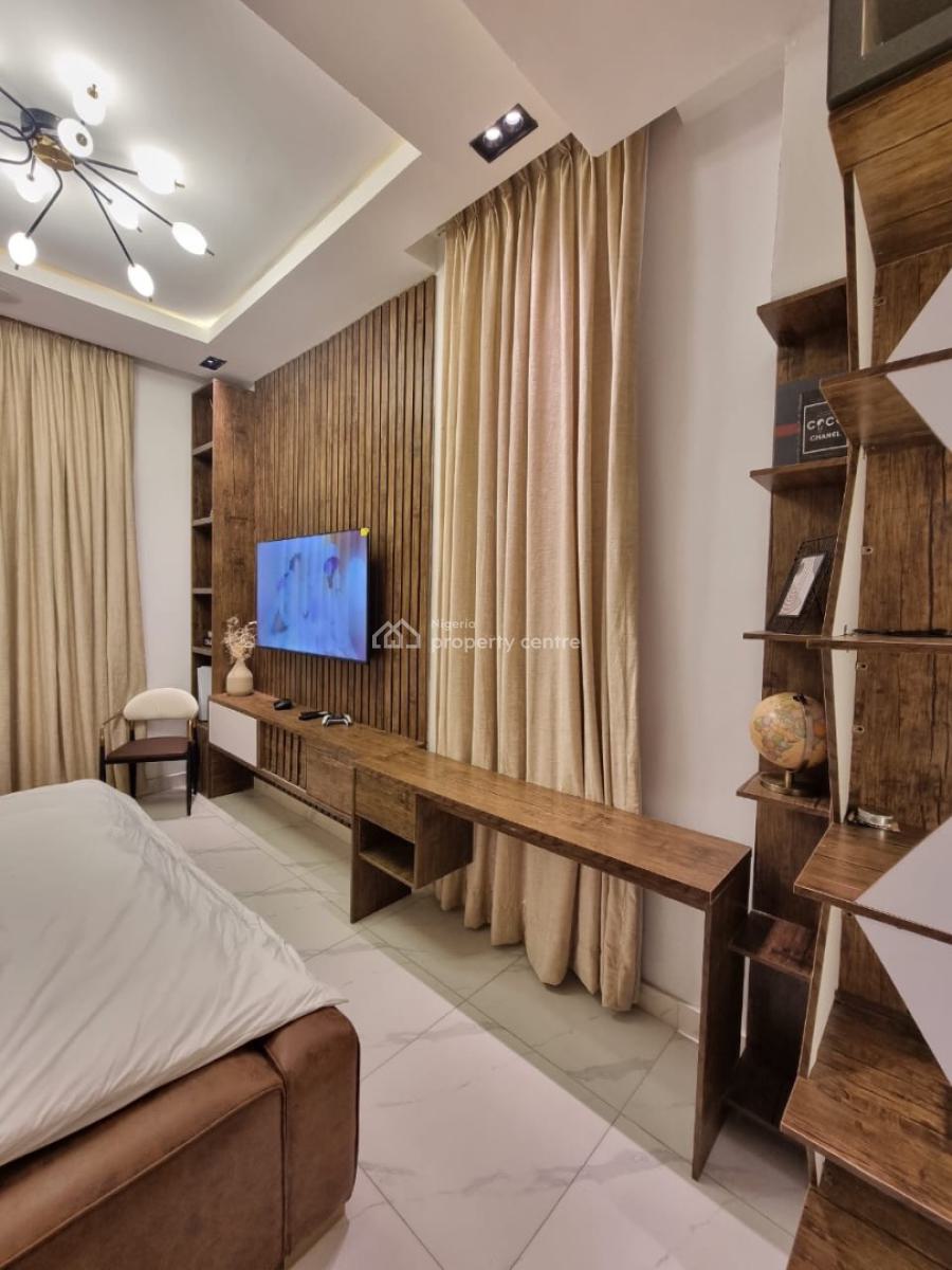 Luxury Studio Duplex (maisonette) with Ps5, Off Admiralty Way, Lekki Phase 1, Lekki, Lagos, Flat / Apartment Short Let