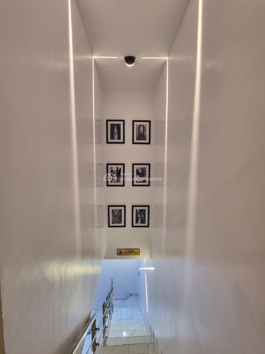 Luxury Studio Duplex (maisonette) with Ps5, Off Admiralty Way, Lekki Phase 1, Lekki, Lagos, Flat / Apartment Short Let