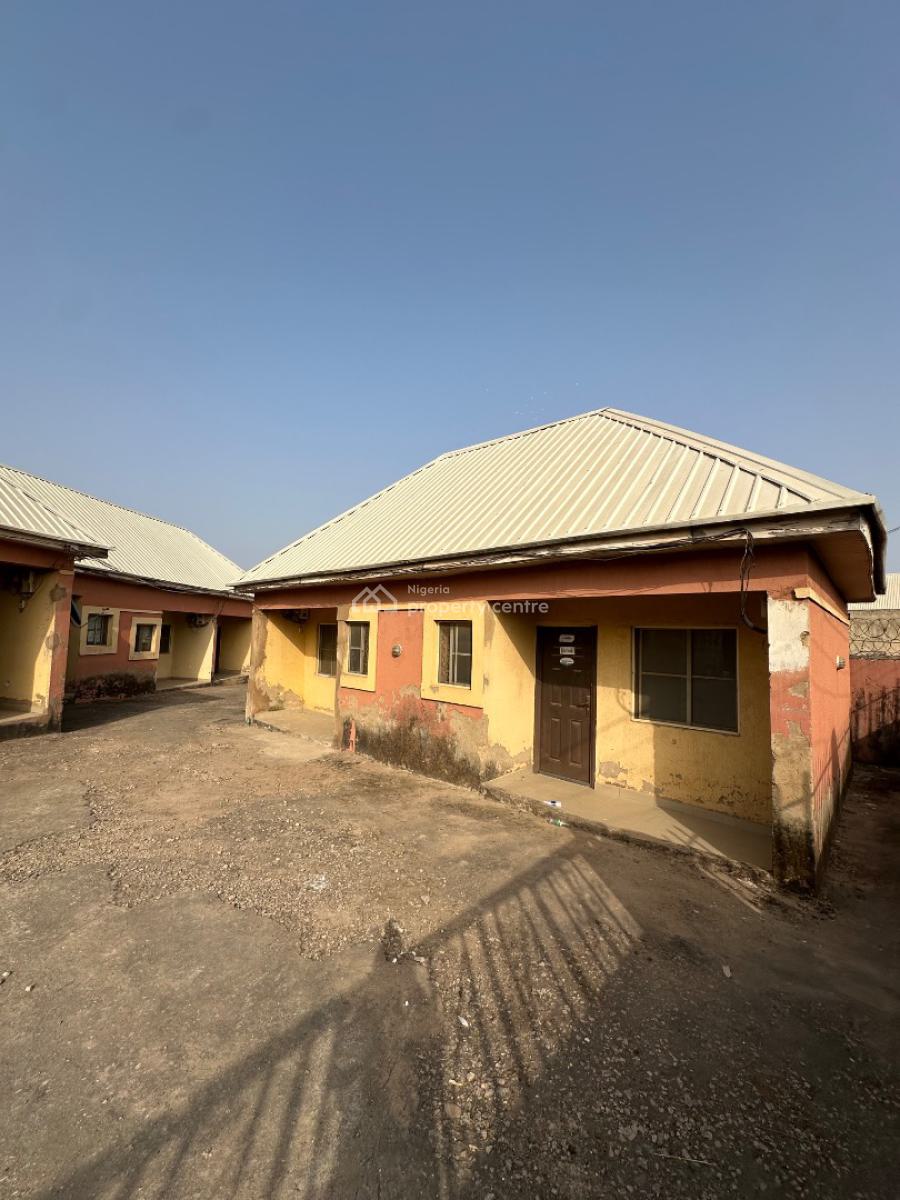4 Units of Self Contain and 3 Units of 1 Bedroom Apartment, Asokoro Extension, Asokoro District, Abuja, Flat / Apartment for Rent