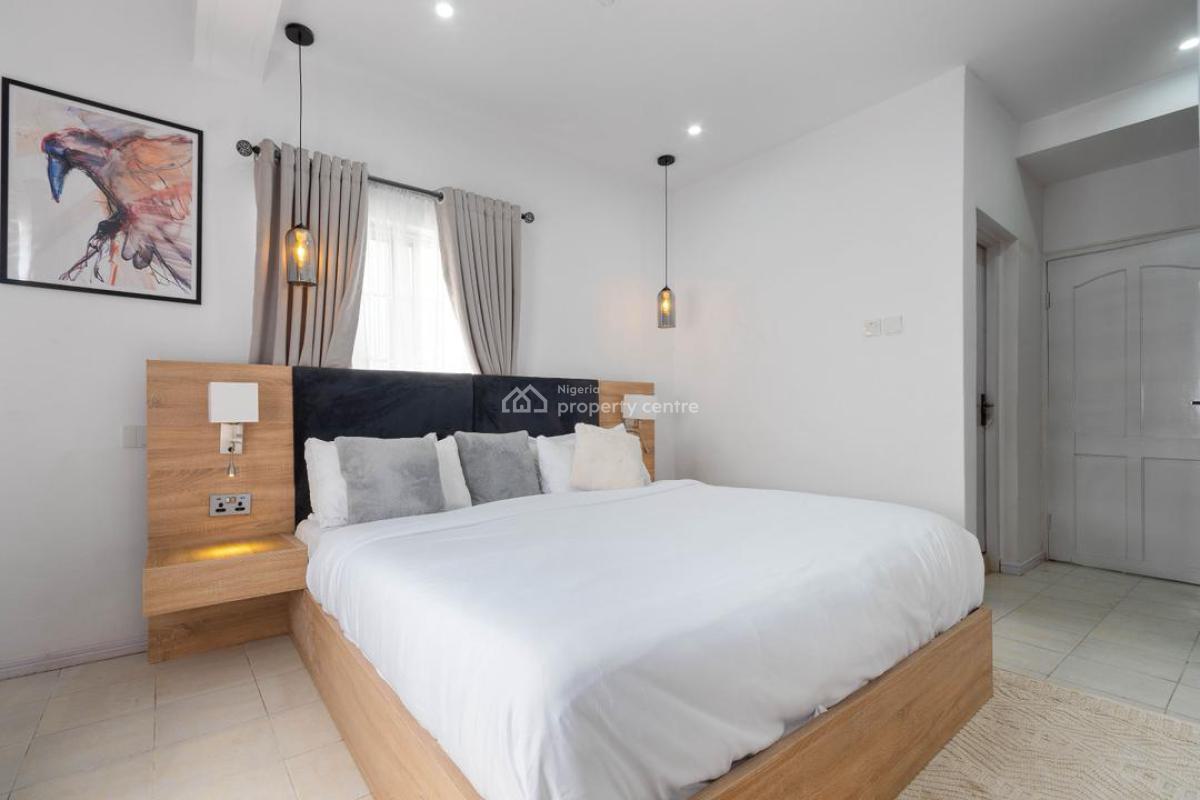 Luxury 4 Bedroom Apartment, Lekki Phase 1, Lekki, Lagos, Flat / Apartment Short Let