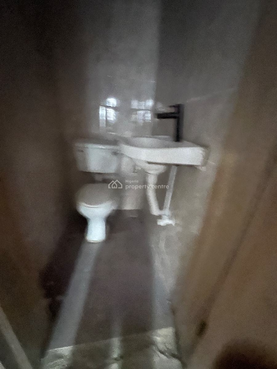 a Mini Flat at Lekki Phase 1, Off Admiralty Way Lekki Phase 1, Lekki Phase 1, Lekki, Lagos, Mini Flat (room and Parlour) for Rent