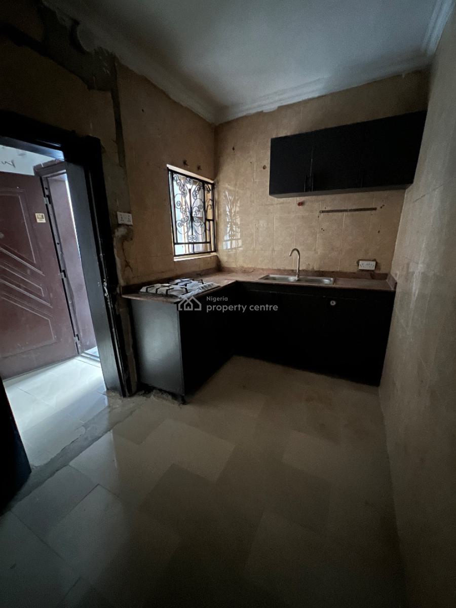 a Mini Flat at Lekki Phase 1, Off Admiralty Way Lekki Phase 1, Lekki Phase 1, Lekki, Lagos, Mini Flat (room and Parlour) for Rent