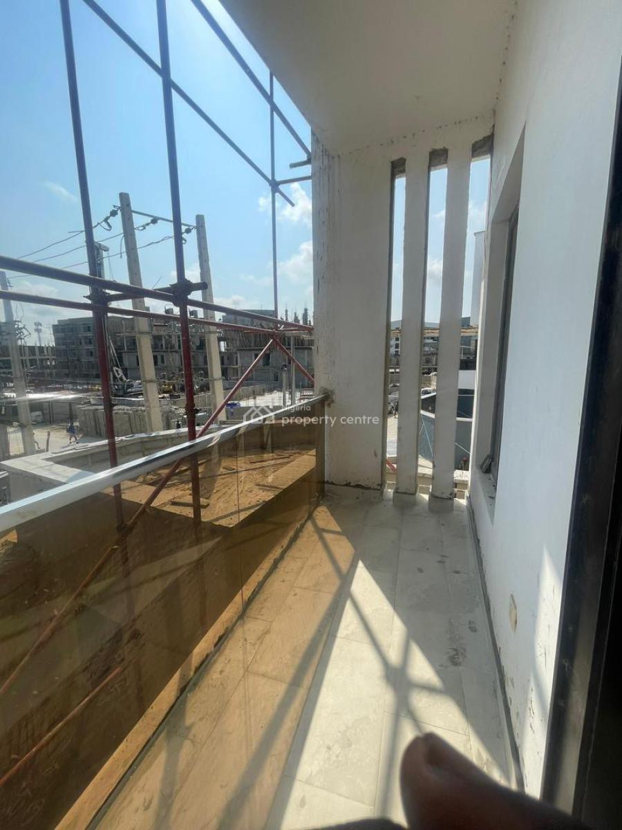 Fully Serviced 4 Bedroom Apartment Plus Bq, Lekki Phase 1, Lekki, Lagos, Flat / Apartment for Sale