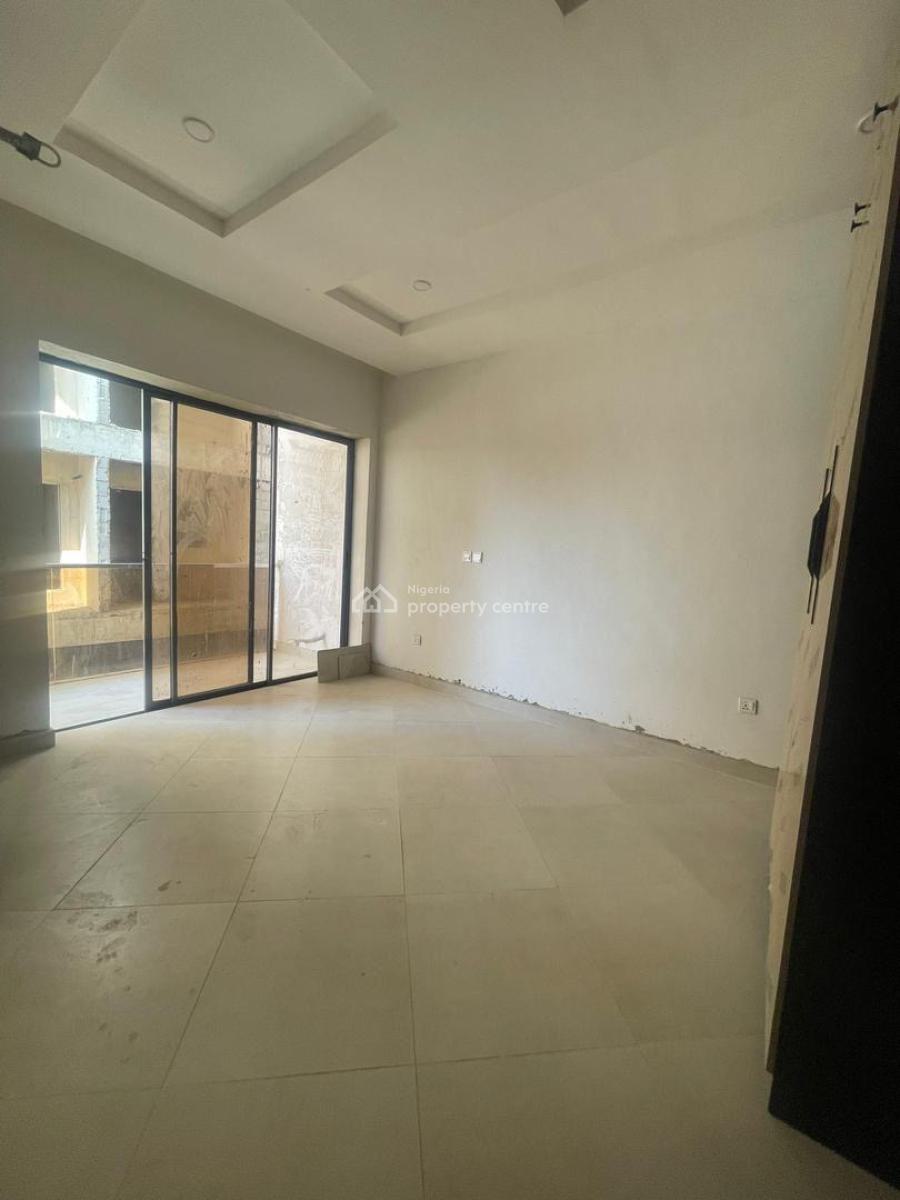 Fully Serviced 4 Bedroom Apartment Plus Bq, Lekki Phase 1, Lekki, Lagos, Flat / Apartment for Sale