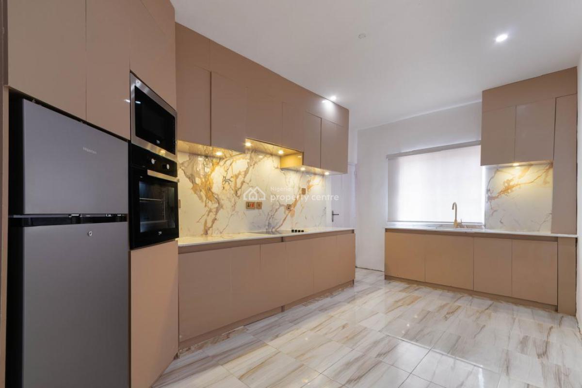 Luxury 4 Bedroom Apartment, Lekki Phase 1, Lekki, Lagos, Flat / Apartment Short Let