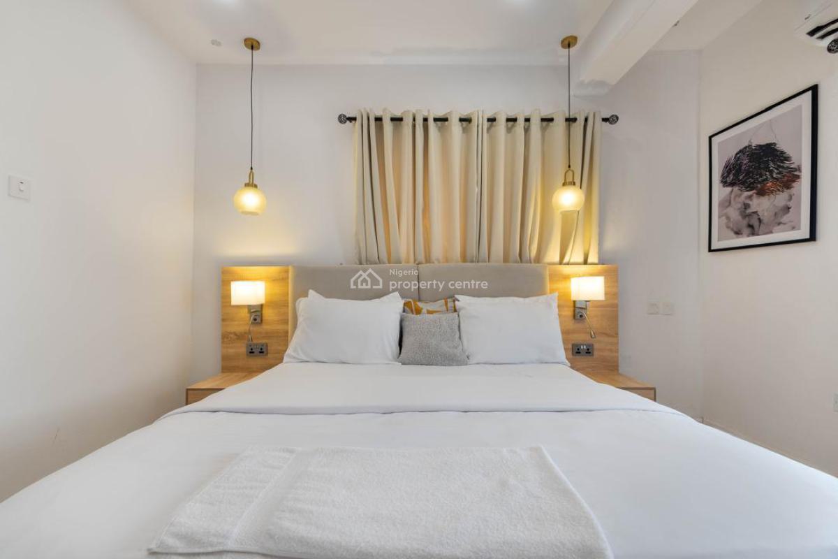 Luxury 4 Bedroom Apartment, Lekki Phase 1, Lekki, Lagos, Flat / Apartment Short Let