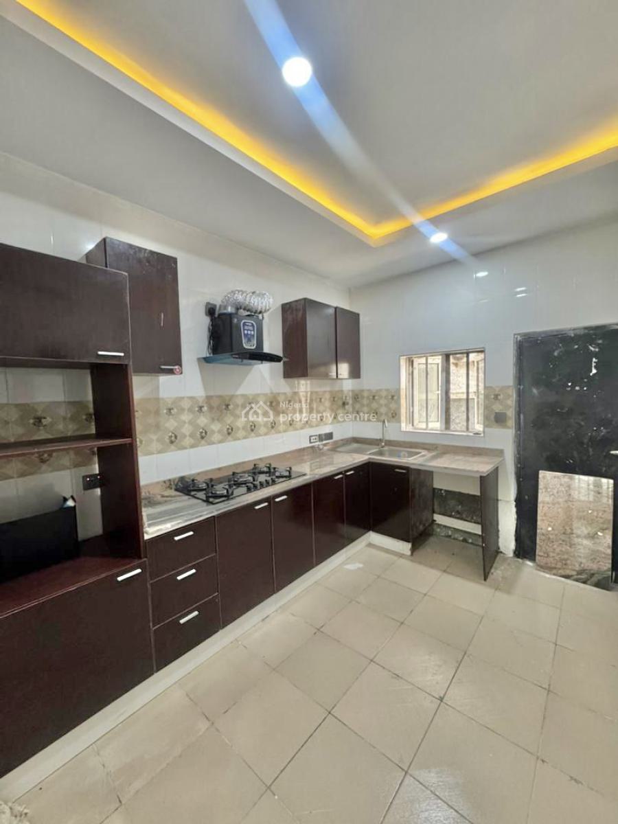 Well Built Serviced 3 Bedroom Apartment with Elevator, Osapa, Lekki, Lagos, Flat / Apartment for Rent