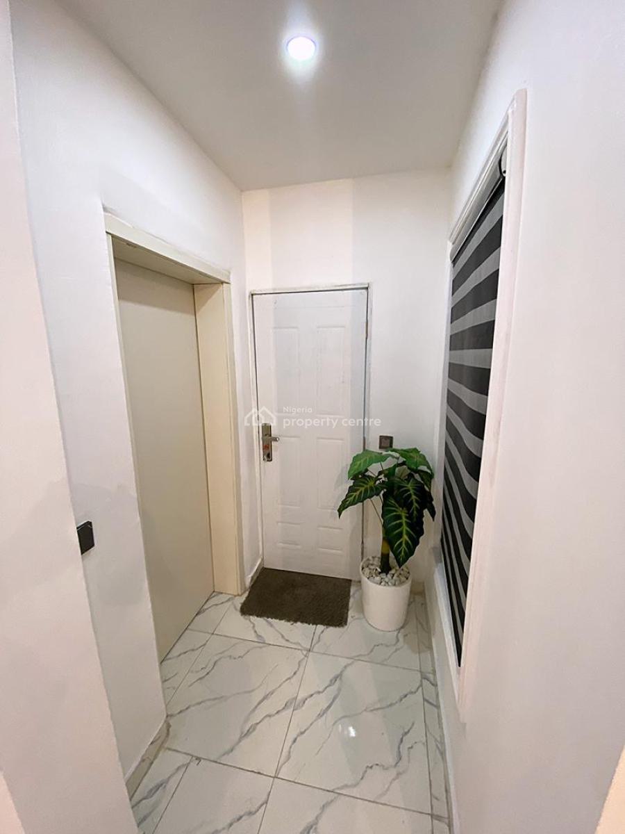 Fully Furnished & Serviced Miniflat, Ikate Elegushi, Lekki, Lagos, Mini Flat (room and Parlour) for Rent