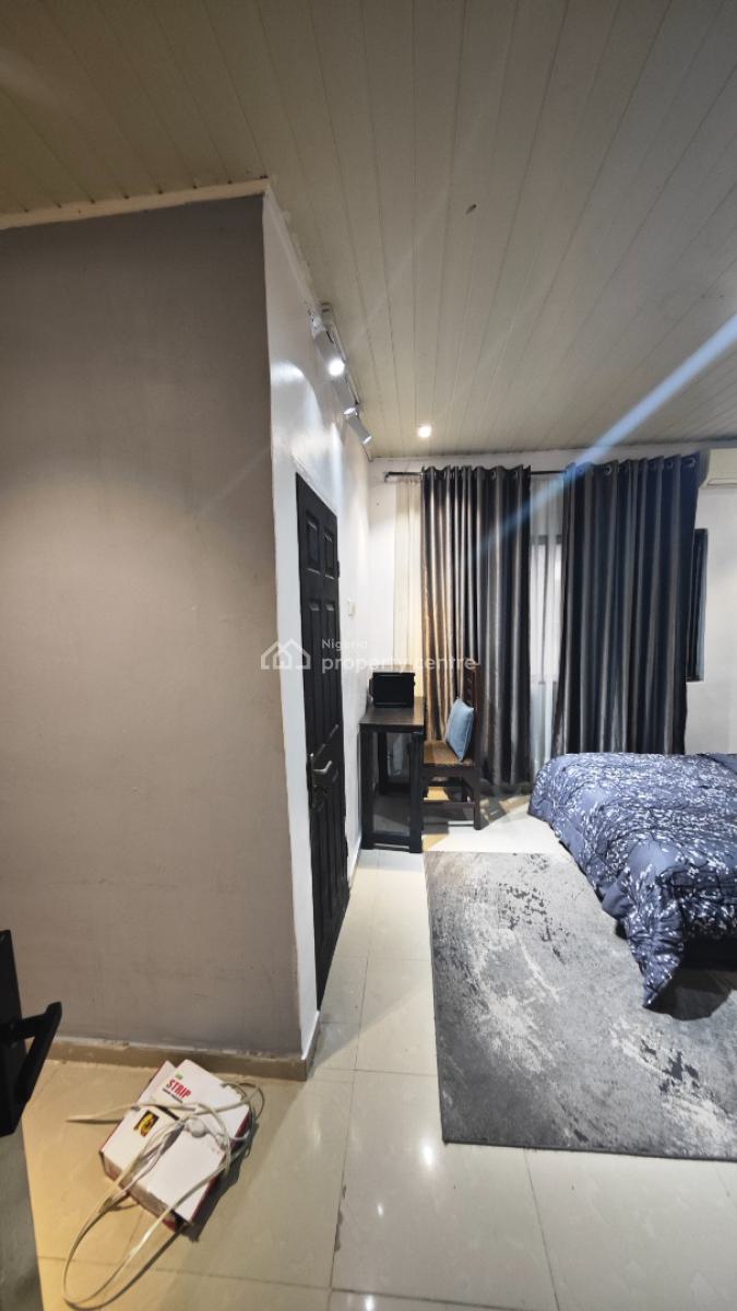 Serviced Studio Flat with 24/7 Power, Off Palace Road, Oniru, Victoria Island (vi), Lagos, Self Contain (single Rooms) for Rent