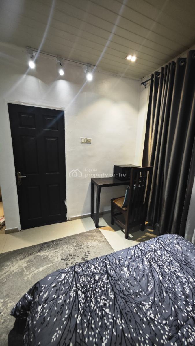 Serviced Studio Flat with 24/7 Power, Off Palace Road, Oniru, Victoria Island (vi), Lagos, Self Contain (single Rooms) for Rent