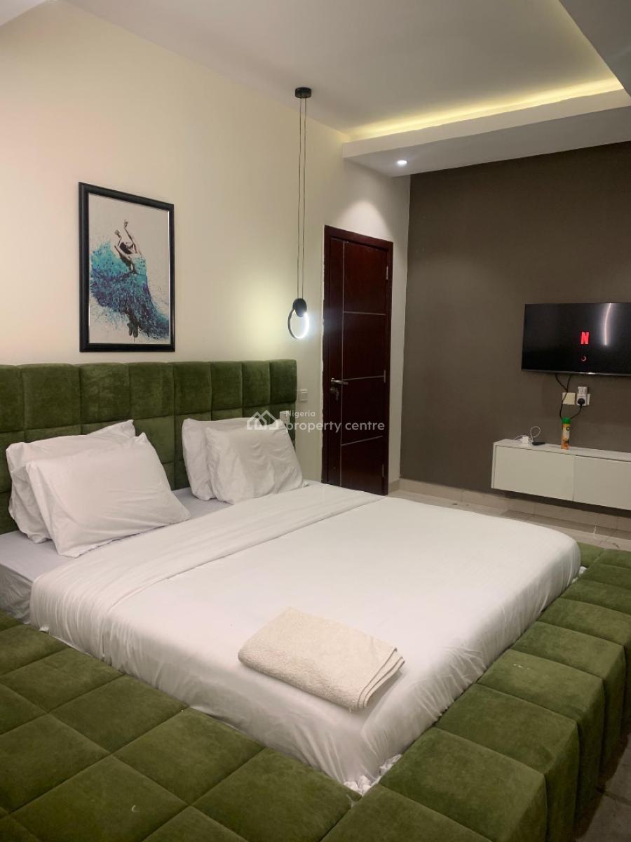 Luxe 2 Bedroom Apartment with Ps5 Console, Qmb Road, Lekki Right, Lekki Phase 1, Lekki, Lagos, Flat / Apartment Short Let