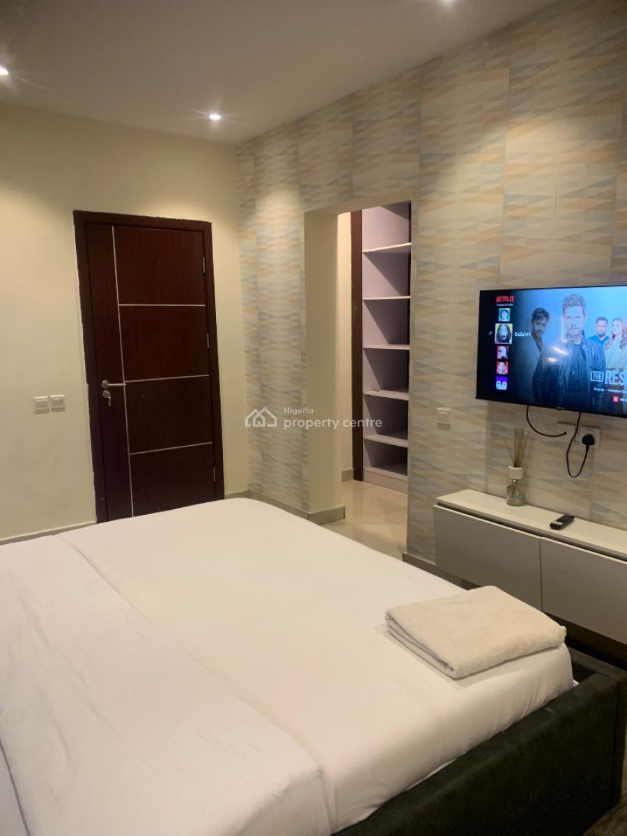Luxe 2 Bedroom Apartment with Ps5 Console, Qmb Road, Lekki Right, Lekki Phase 1, Lekki, Lagos, Flat / Apartment Short Let