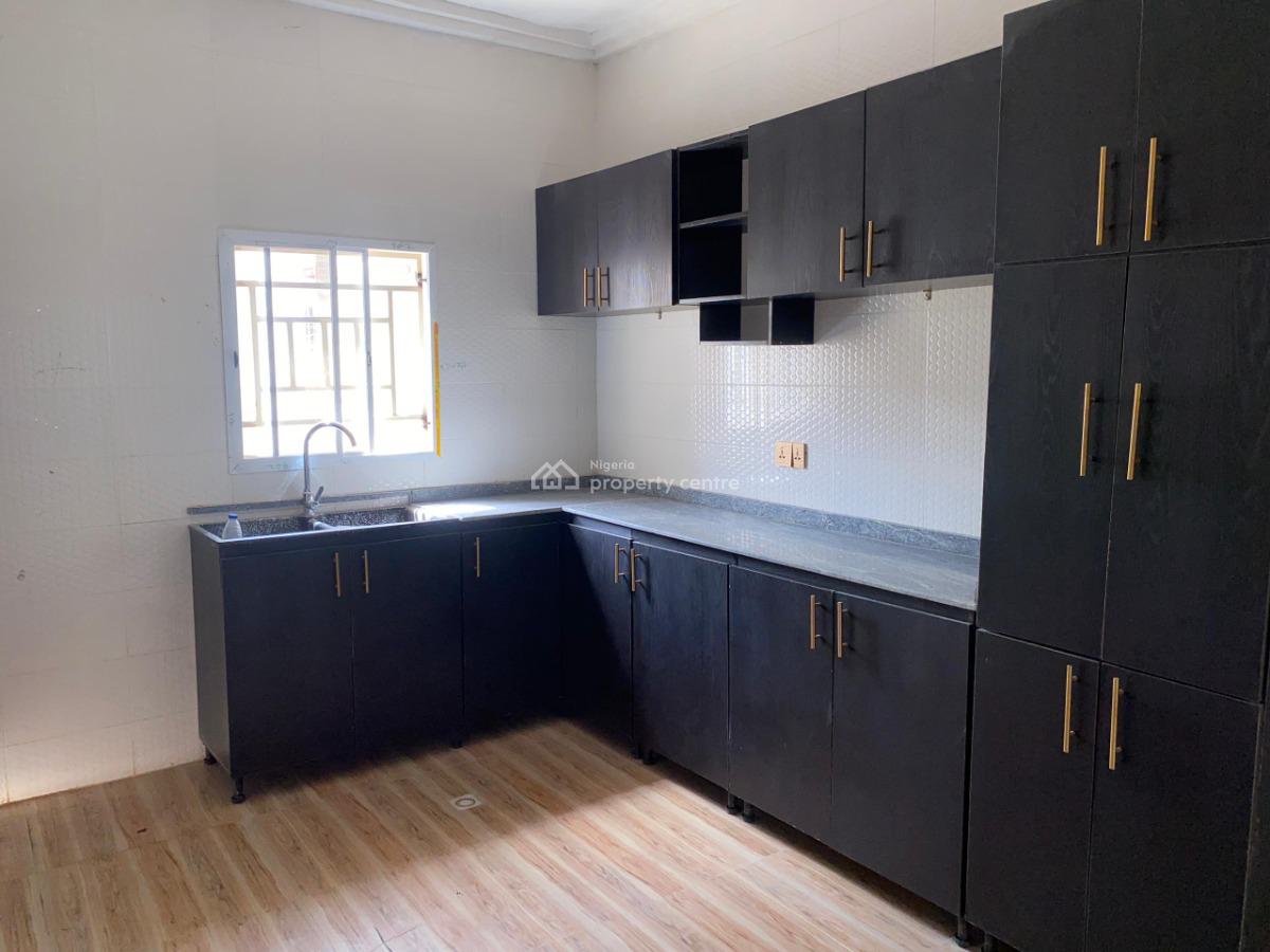 Brand New Very Spacious 3 Bedroom Flat, Guzape, Guzape District, Abuja, Flat / Apartment for Rent