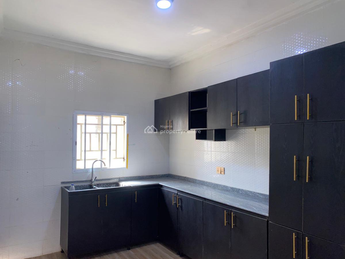 Brand New Very Spacious 3 Bedroom Flat, Guzape, Guzape District, Abuja, Flat / Apartment for Rent