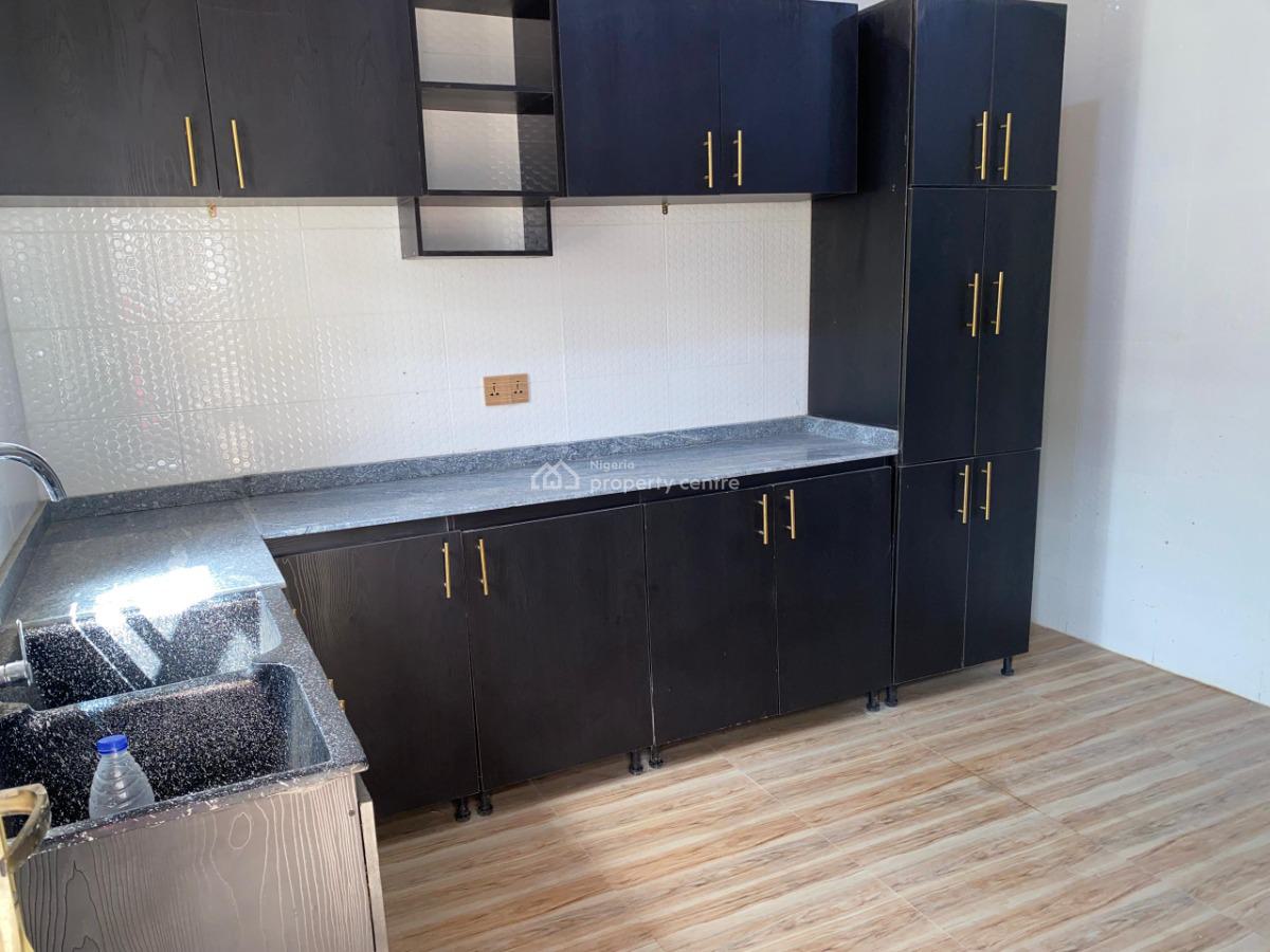 Brand New Very Spacious 3 Bedroom Flat, Guzape, Guzape District, Abuja, Flat / Apartment for Rent