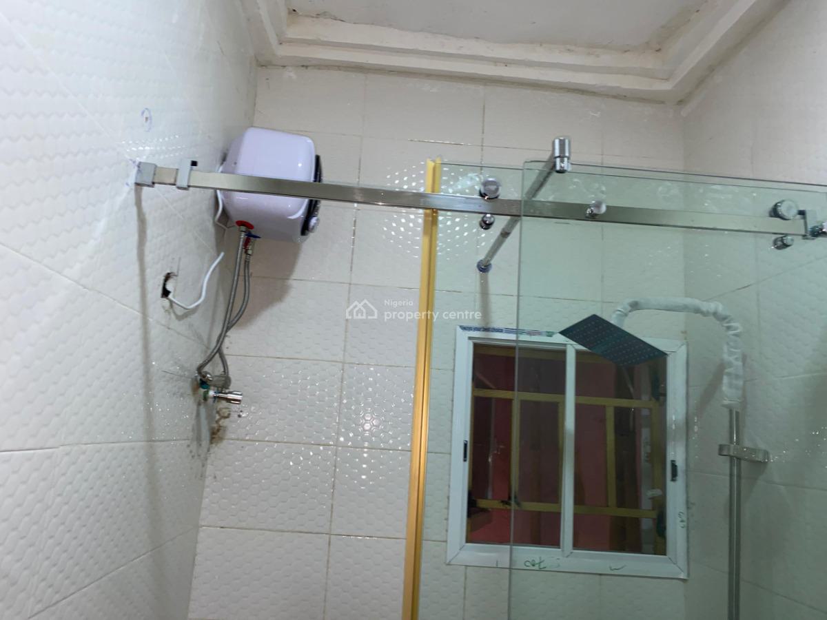 Brand New Very Spacious 3 Bedroom Flat, Guzape, Guzape District, Abuja, Flat / Apartment for Rent