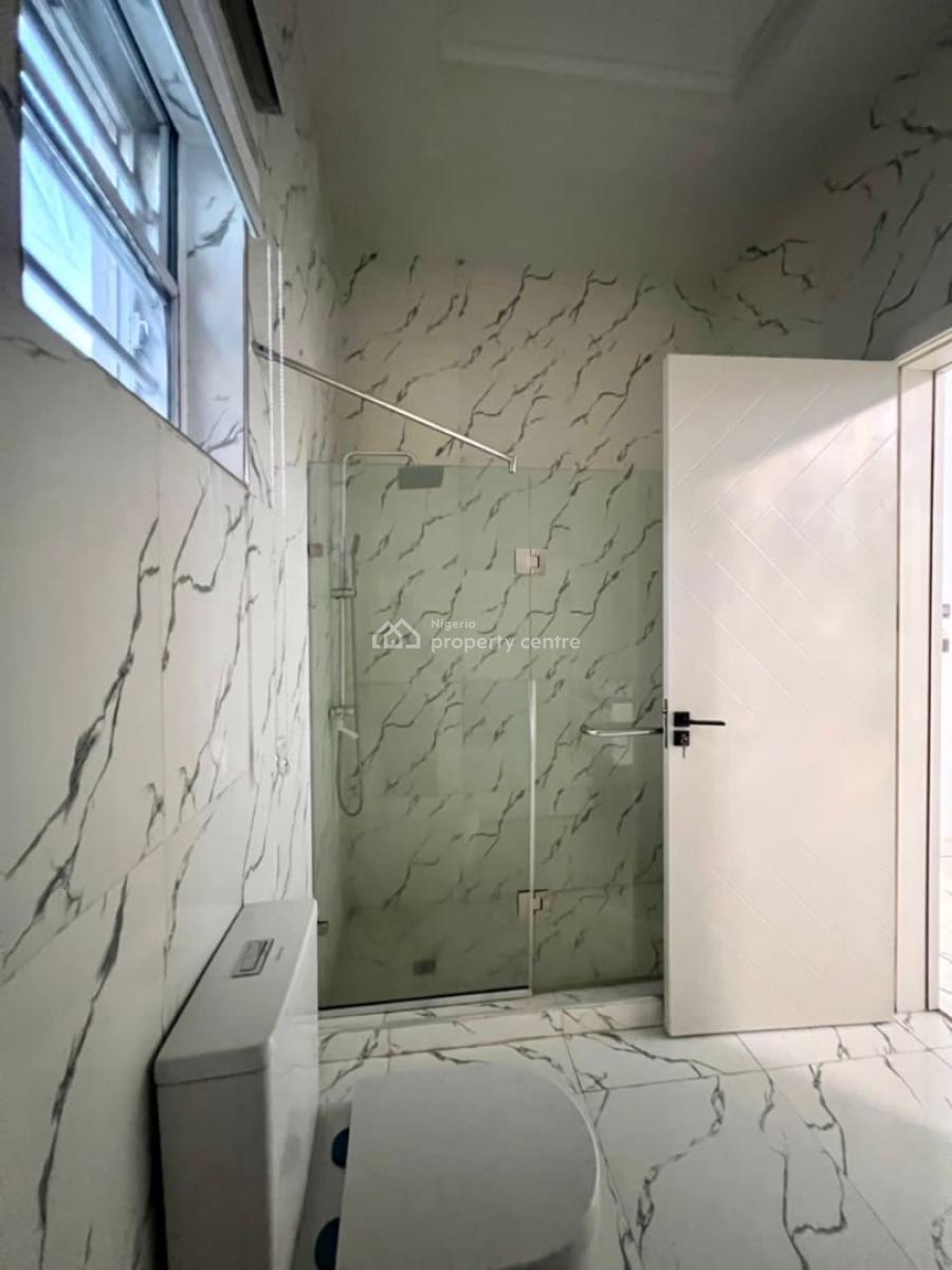 4 Bedrooms Semi Detached Duplex with a Bq, Lekki Phase 2, Lekki, Lagos, Semi-detached Duplex for Sale