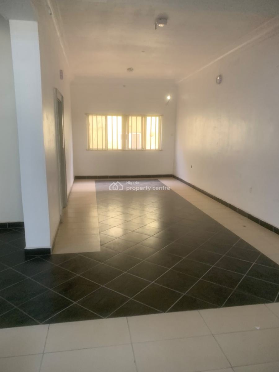 Luxury Spacious 2 Bedroom Apartment with Bq, By Omega Plaza, Wuse 2, Abuja, Flat / Apartment for Rent