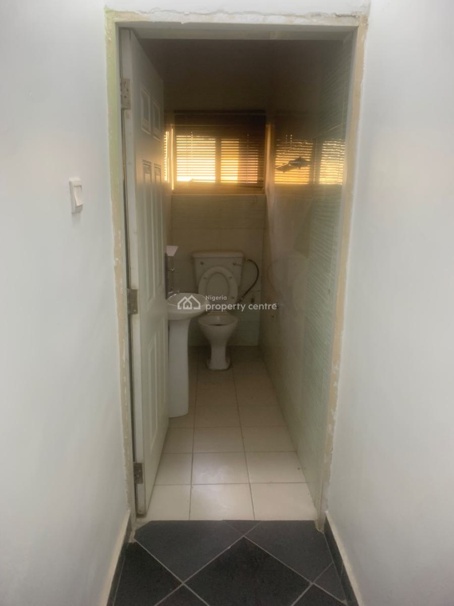 Luxury Spacious 2 Bedroom Apartment with Bq, By Omega Plaza, Wuse 2, Abuja, Flat / Apartment for Rent