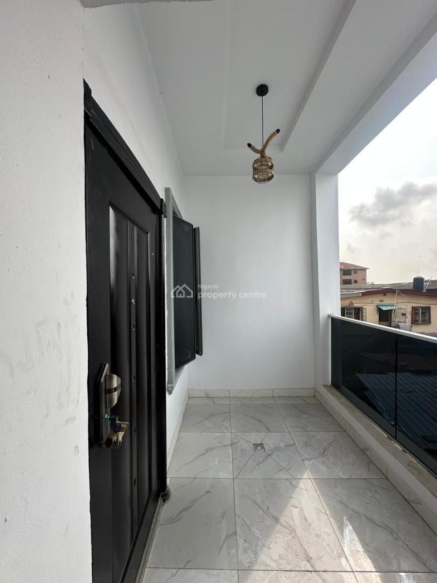 Newly Built 3 Bedroom Apartment, Surulere, Surulere, Lagos, Flat / Apartment for Sale