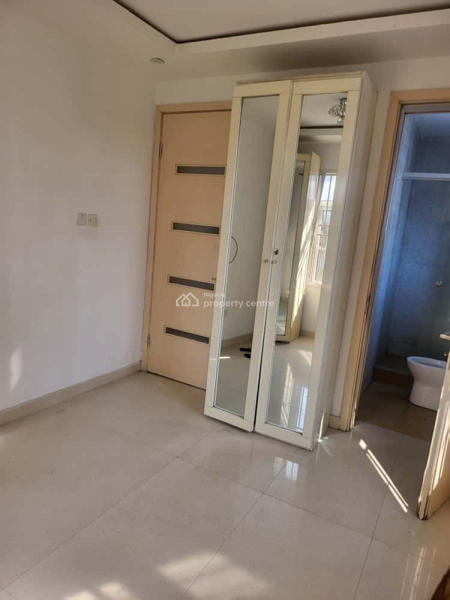 2 Bedroom Maisonette Duplex with Swimming Pool & Gym, Lekki Phase 1, Lekki, Lagos, Flat / Apartment for Rent