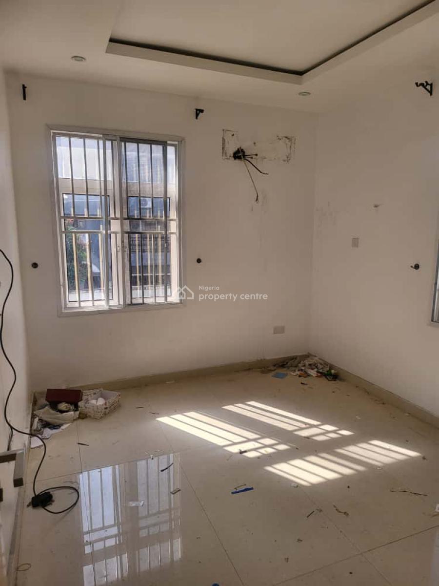 2 Bedroom Maisonette Duplex with Swimming Pool & Gym, Lekki Phase 1, Lekki, Lagos, Flat / Apartment for Rent