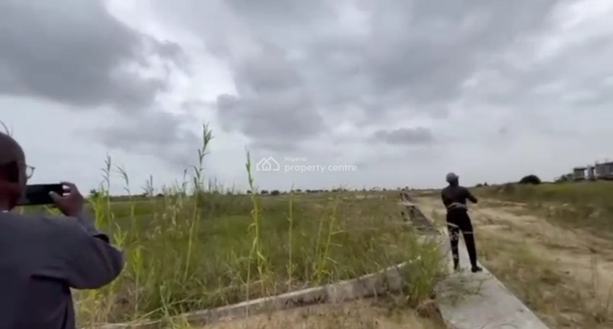 Size* : 8000sqm Or15000sqm, End of Chevron Drive/beside Northern Foreshore Estate, Lagos  *title*, Lekki, Lagos, Mixed-use Land Joint Venture