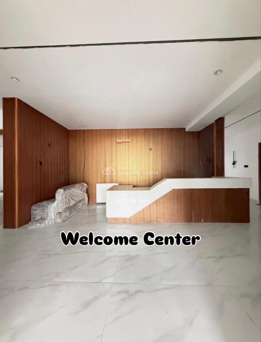 2-bedroom Apartment with Bq, Lekki Phase 1, Lekki, Lagos, Flat / Apartment for Sale