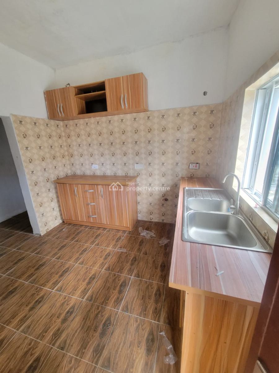 Standard and Spacious 3 Bedroom Apartment, Royal Palmwill Estate, Badore, Ajah, Lagos, Flat / Apartment for Rent