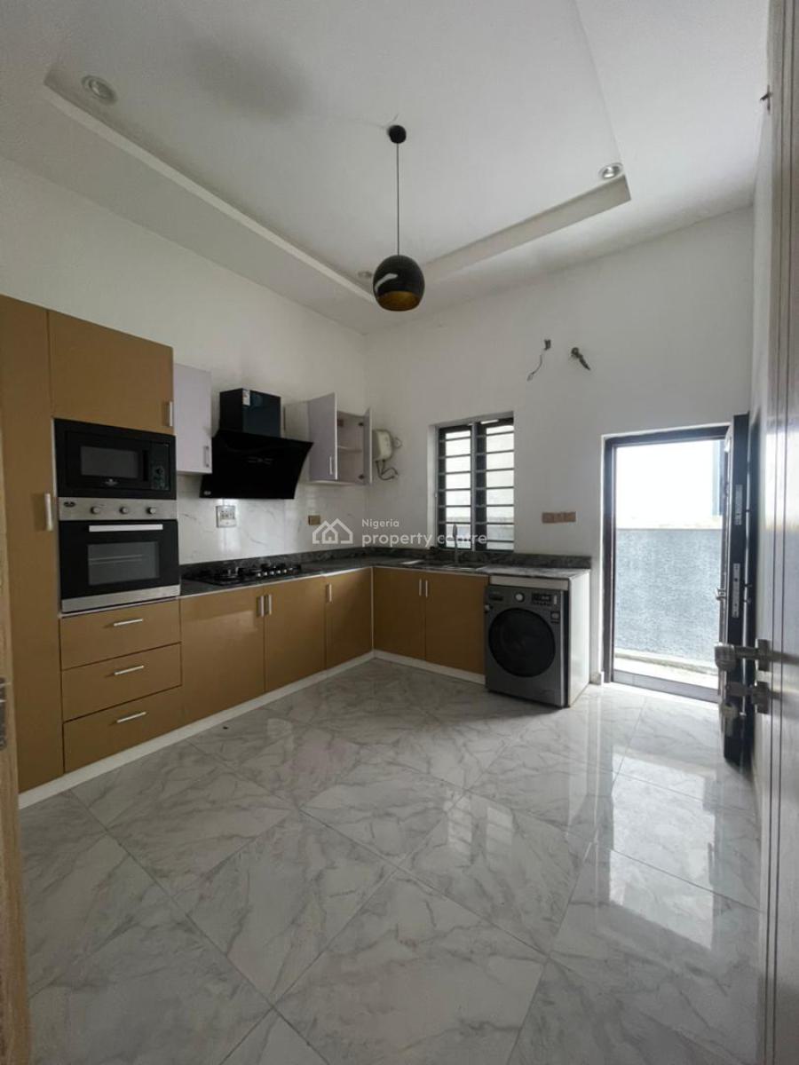 Standard 4-bedroom Semi Detached Duplex with a Bq, Chevron, Lekki, Lagos, Semi-detached Duplex for Rent