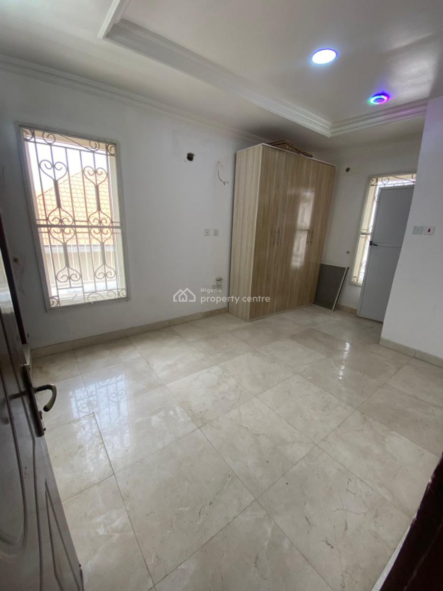 Lovely 3 Bedroom Apartment, Lekki Phase 1, Lekki, Lagos, Flat / Apartment for Rent
