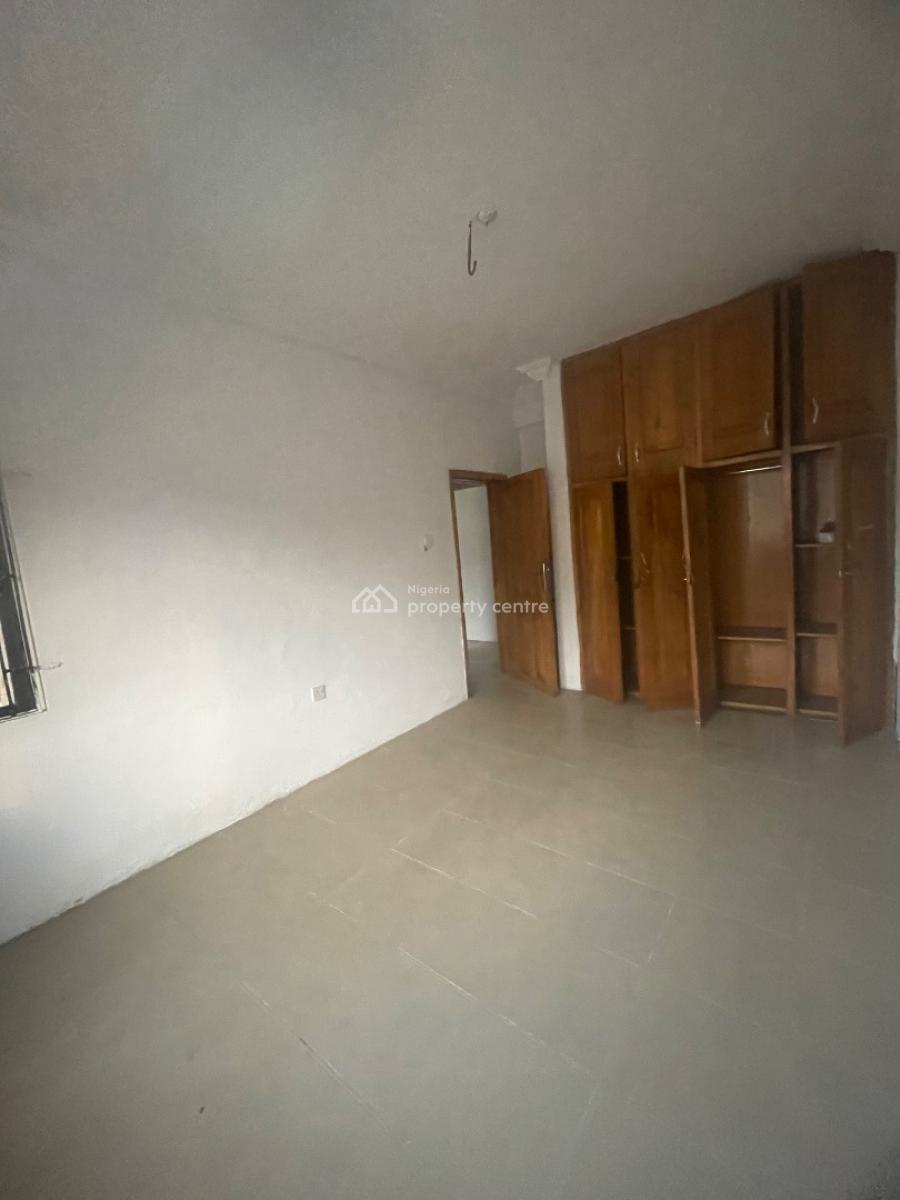 Spacious 3 Bed in an Accessible Location 22/24hrs Light, Thomas Estate, Ajah, Lagos, House for Rent